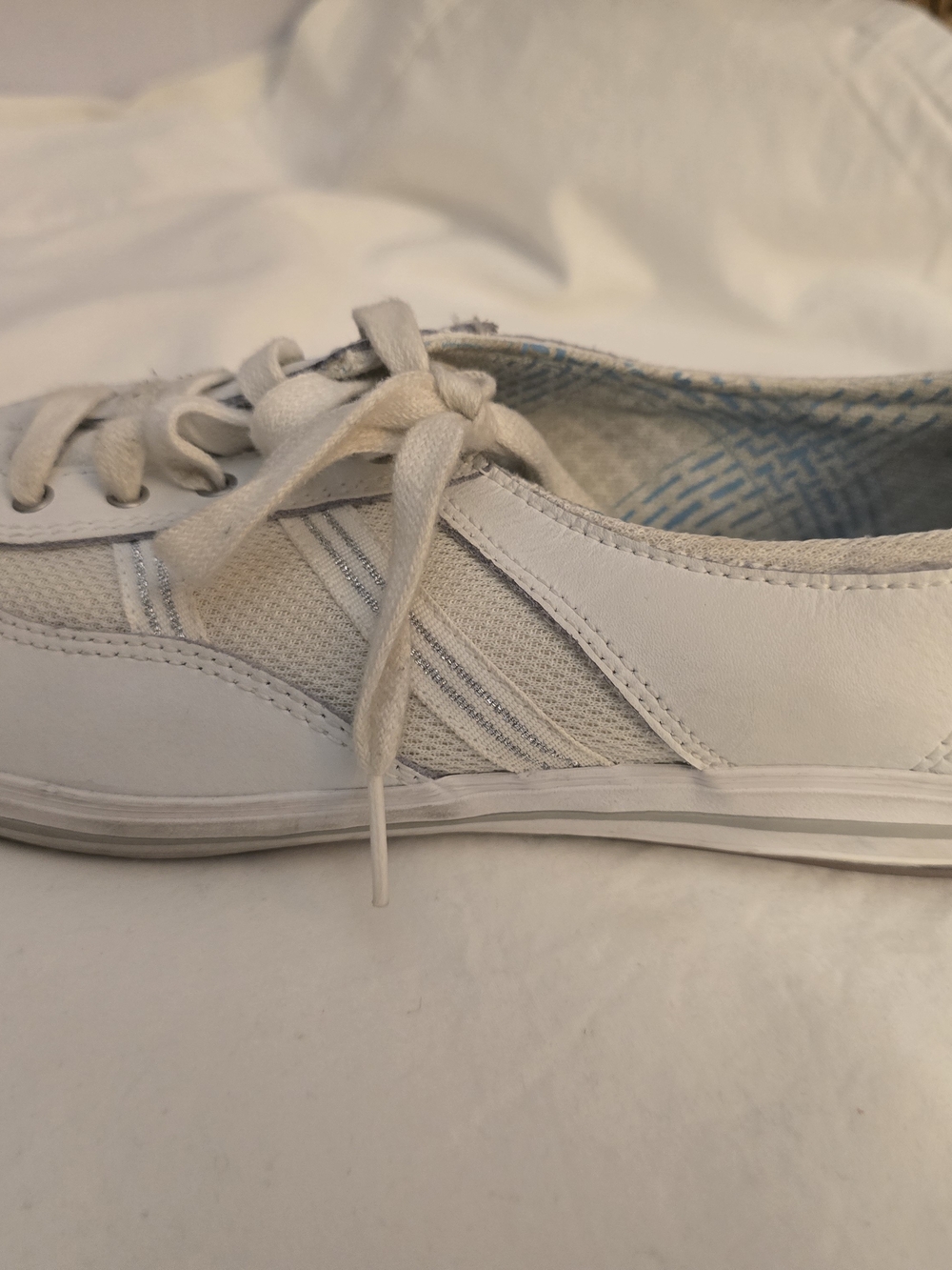 Keds Women's White Casual Lace-Up Sneakers Size 9 - Picture 2 of 4